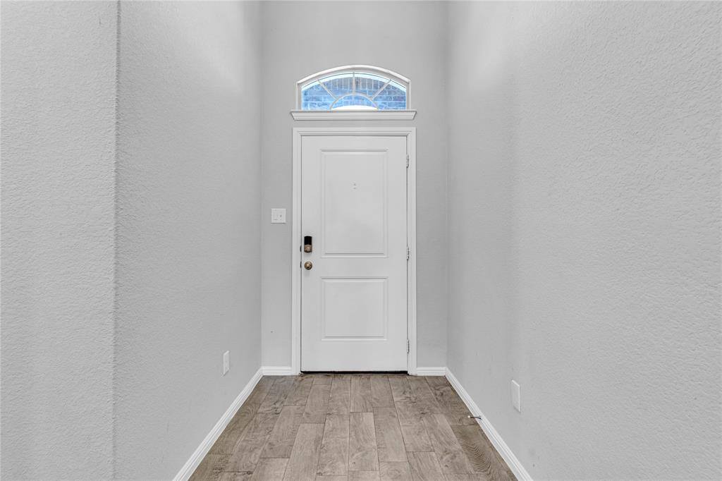 409 Foxhunter Street, Fort Worth, TX 76131