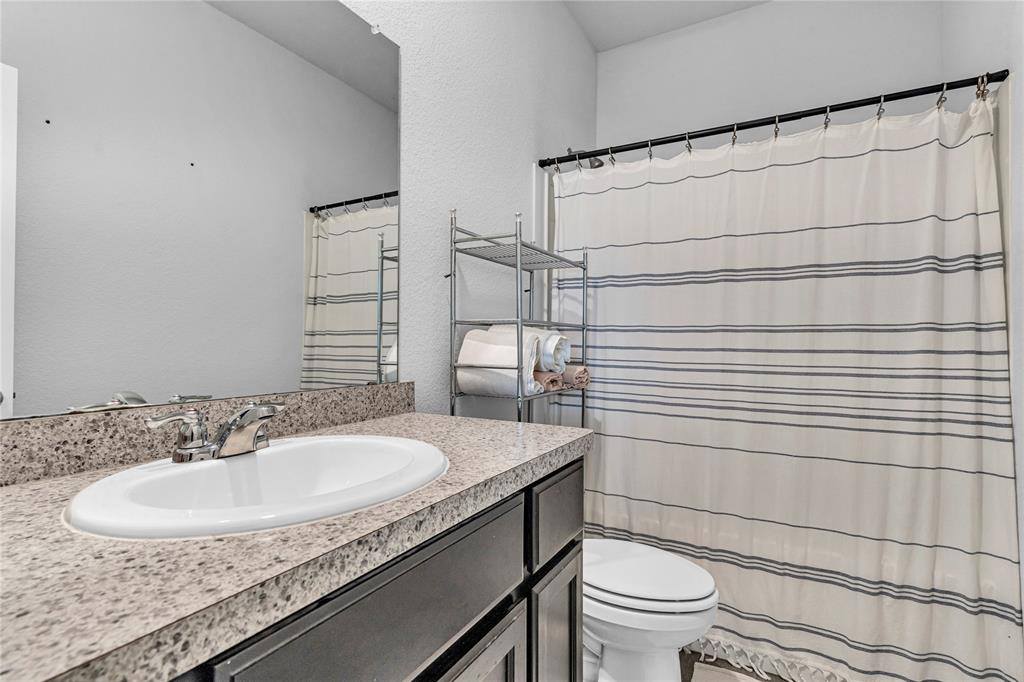 409 Foxhunter Street, Fort Worth, TX 76131
