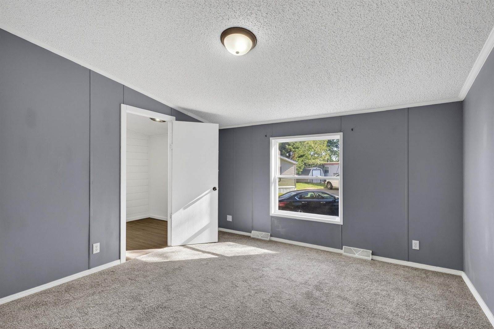 868 Norman, Stoughton, WI 53589
