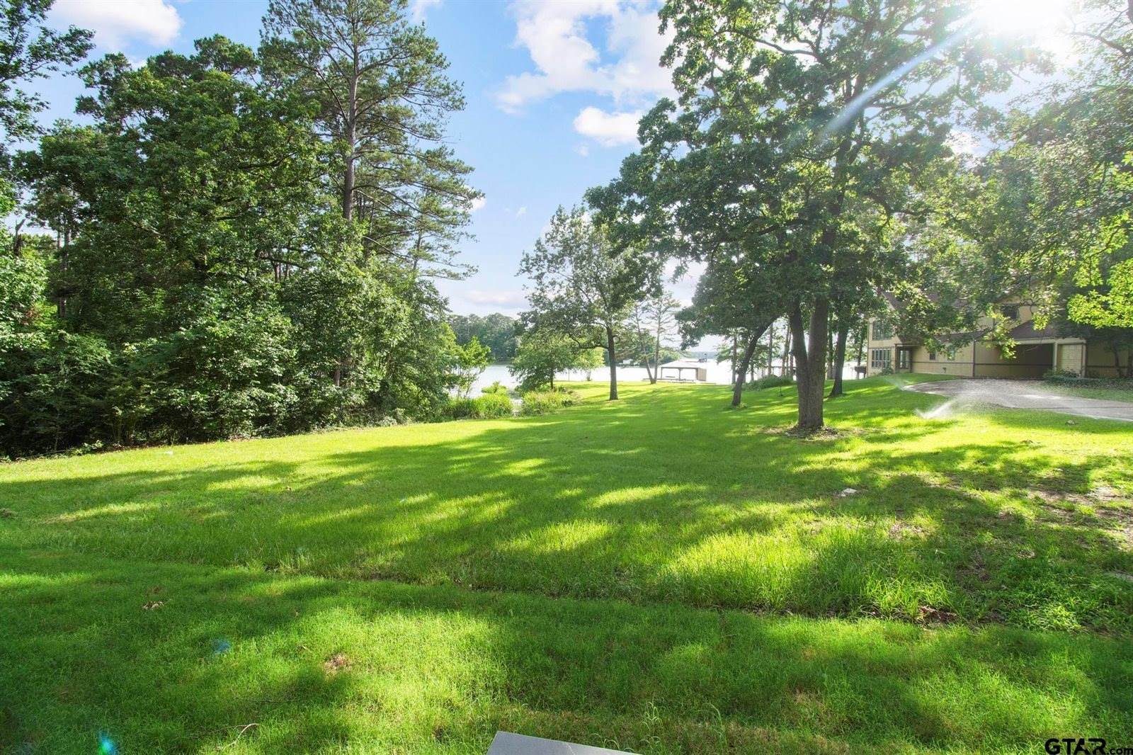 16862 Cardinal Ln, Troup, TX 75789