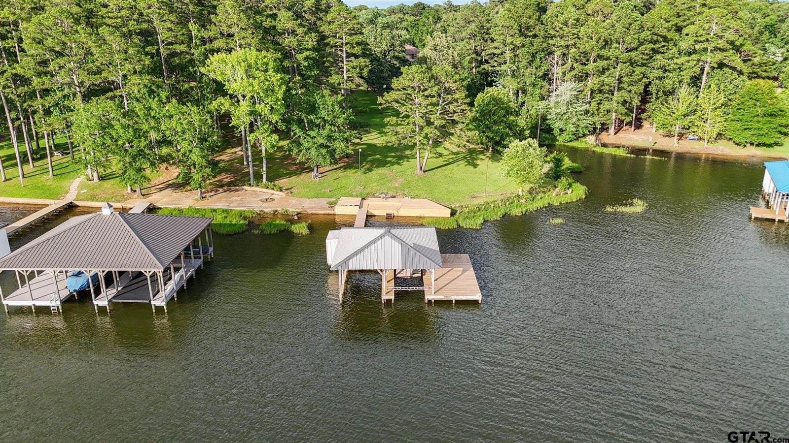 16862 Cardinal Ln, Troup, TX 75789