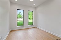 16862 Cardinal Ln, Troup, TX 75789