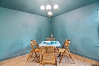 16862 Cardinal Ln, Troup, TX 75789