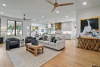 16862 Cardinal Ln, Troup, TX 75789