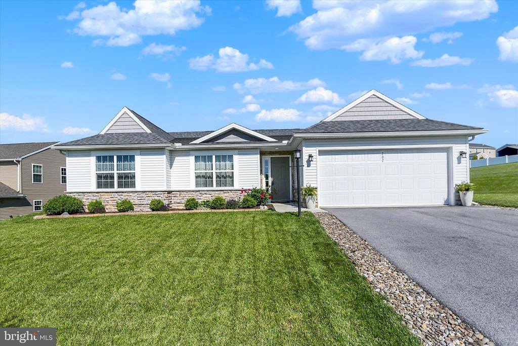 207 Eagle Road, Dillsburg, PA 17019