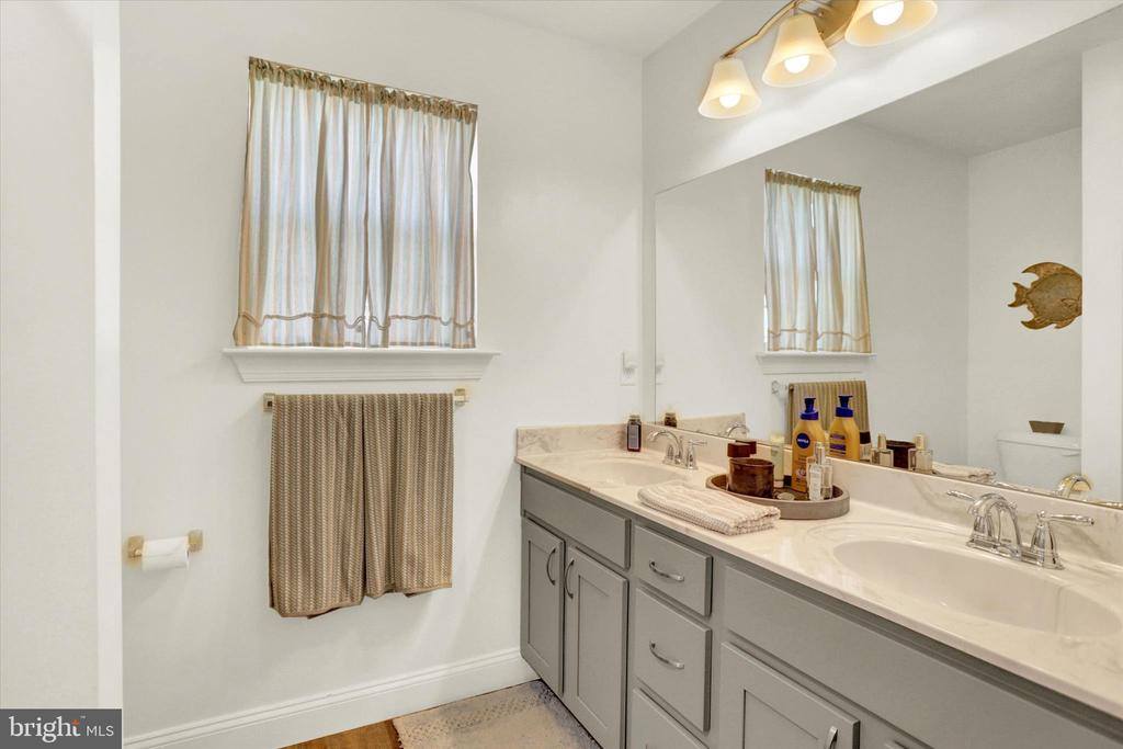 207 Eagle Road, Dillsburg, PA 17019