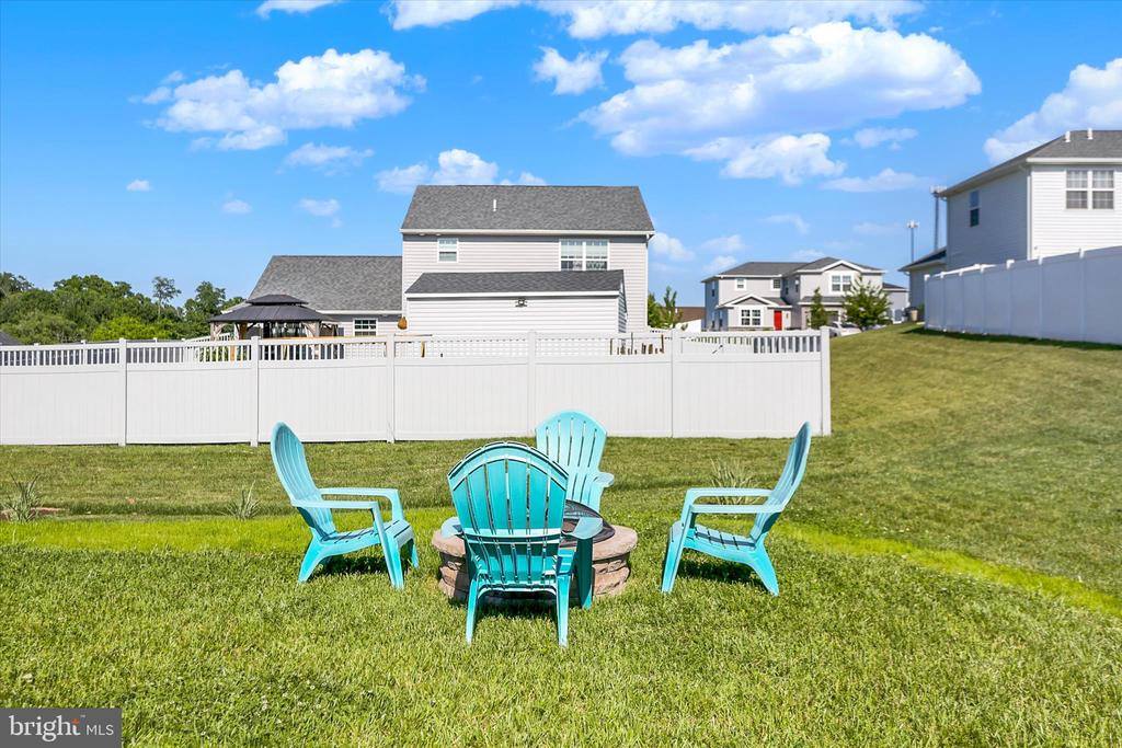 207 Eagle Road, Dillsburg, PA 17019