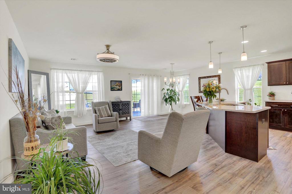 207 Eagle Road, Dillsburg, PA 17019