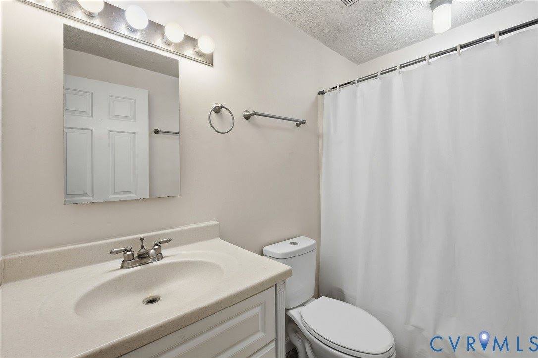 9707 Candace Court, Glen Allen, VA 23060