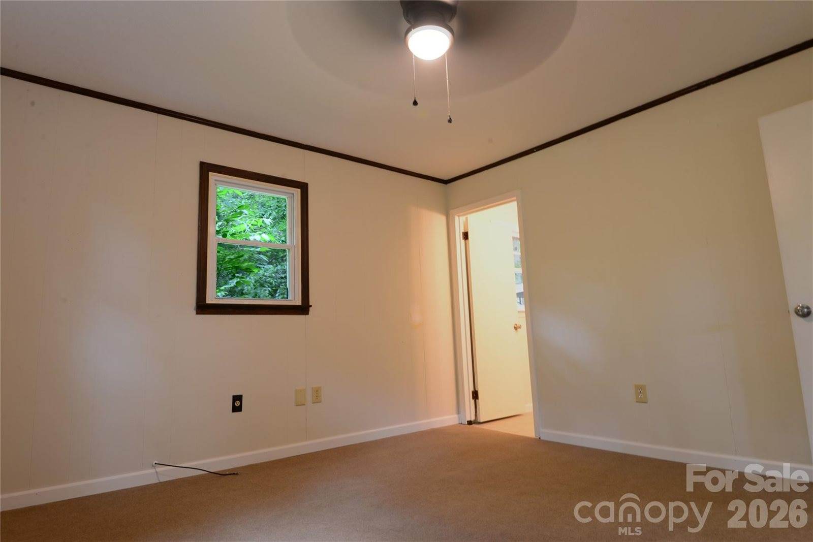 24 Sarabec Hill Road, Black Mountain, NC 28711