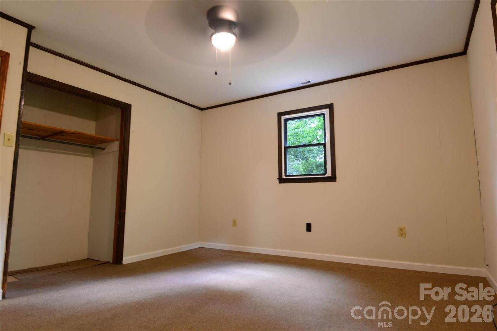 24 Sarabec Hill Road, Black Mountain, NC 28711