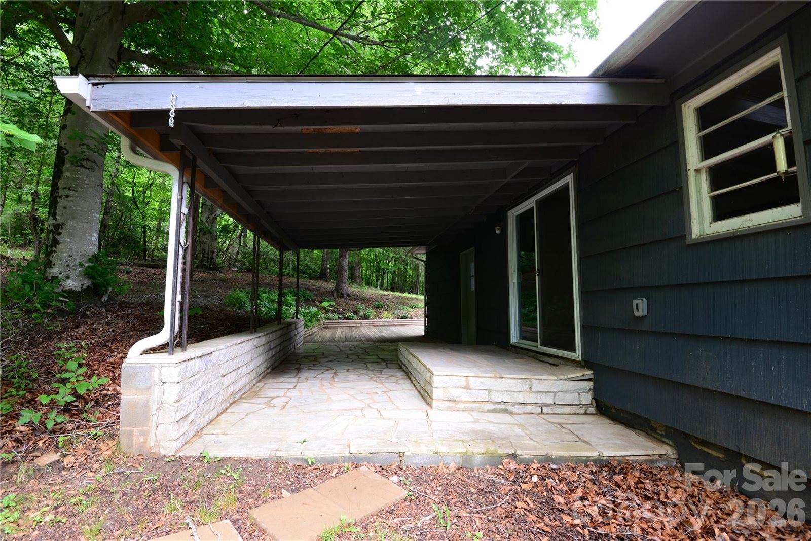 24 Sarabec Hill Road, Black Mountain, NC 28711