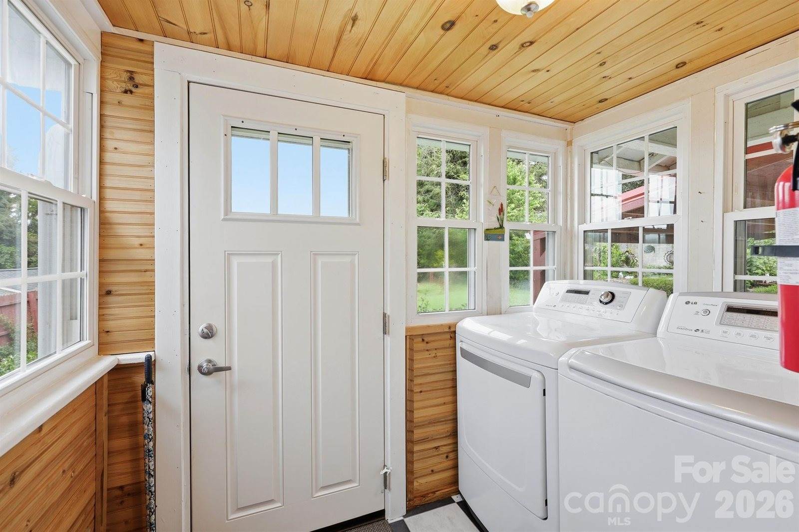 129 Mears Avenue, Canton, NC 28716