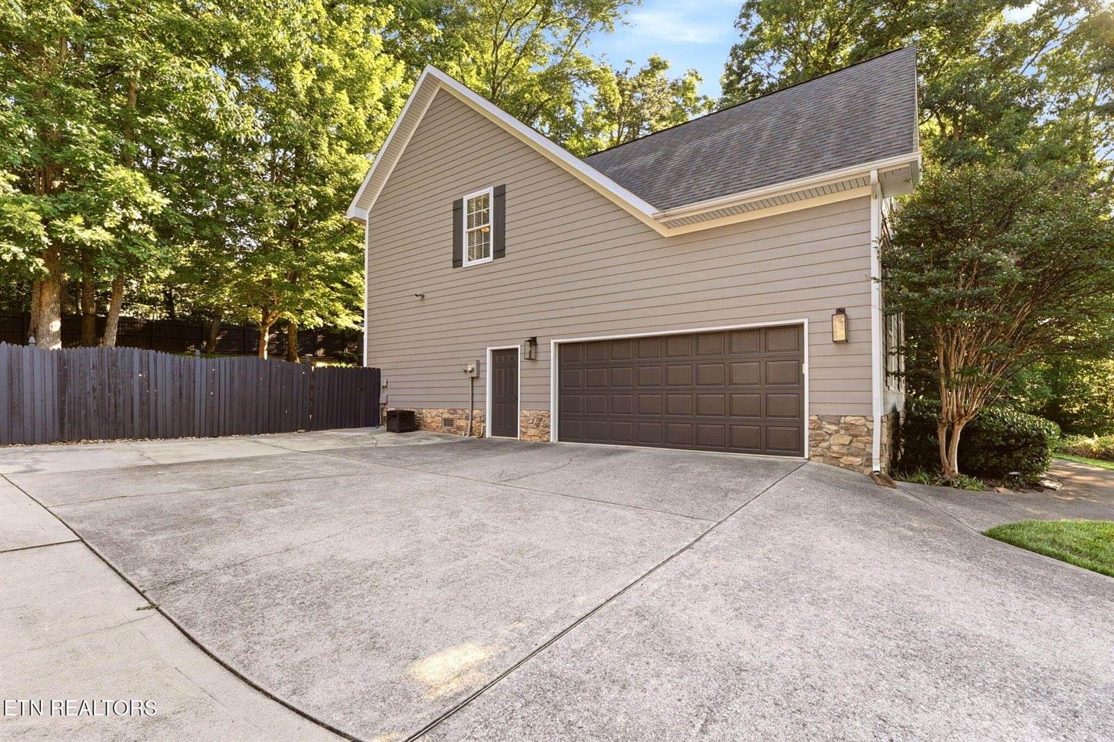 419 Laurel Ridge Lane, Knoxville, TN 37922