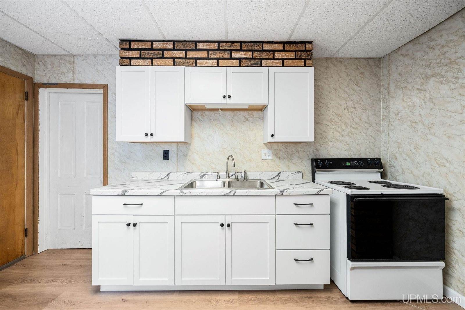 135 York Street, Ishpeming, MI 49849