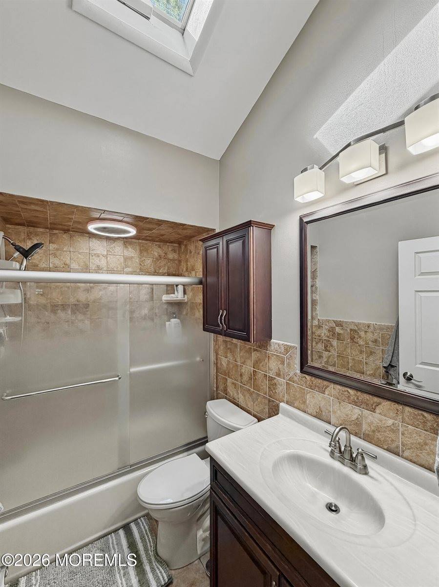 6 Aaron Avenue, Howell, NJ 07731