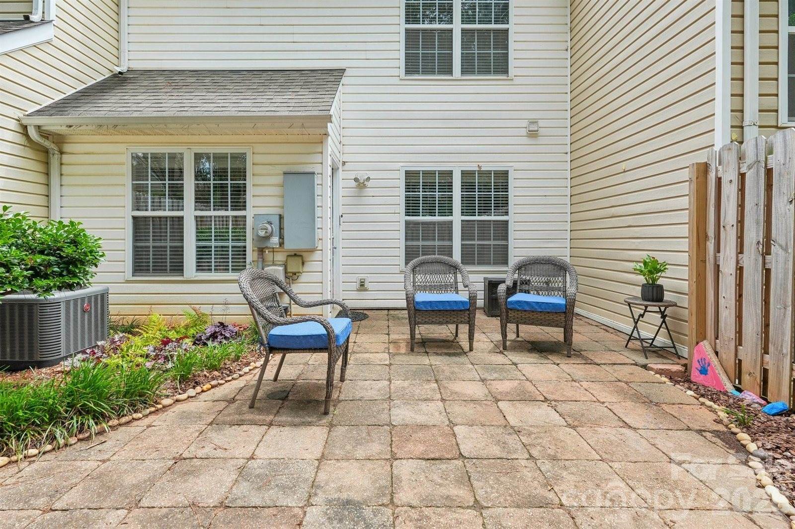 8406 Southgate Commons Drive, Charlotte, NC 28277