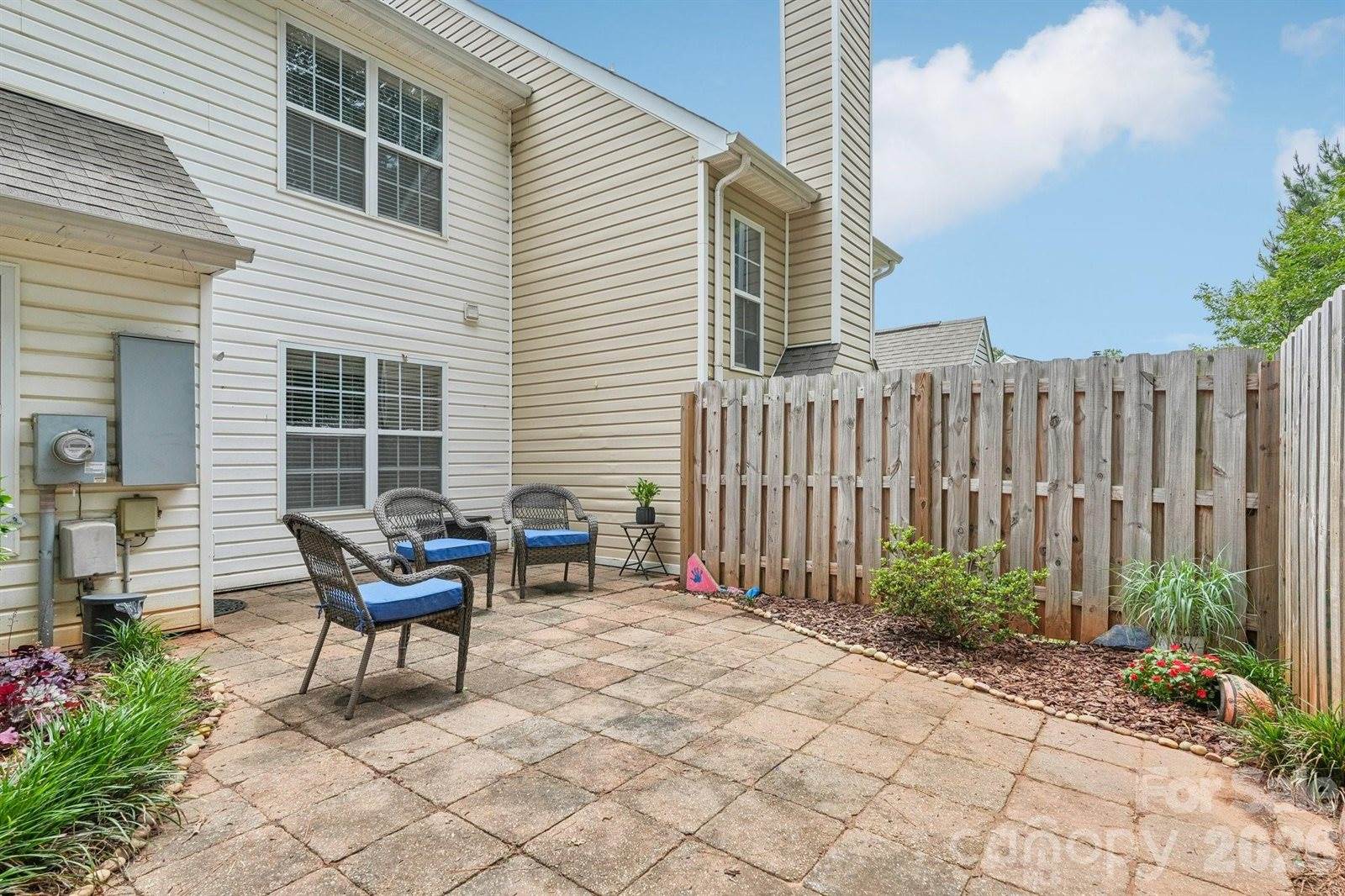 8406 Southgate Commons Drive, Charlotte, NC 28277
