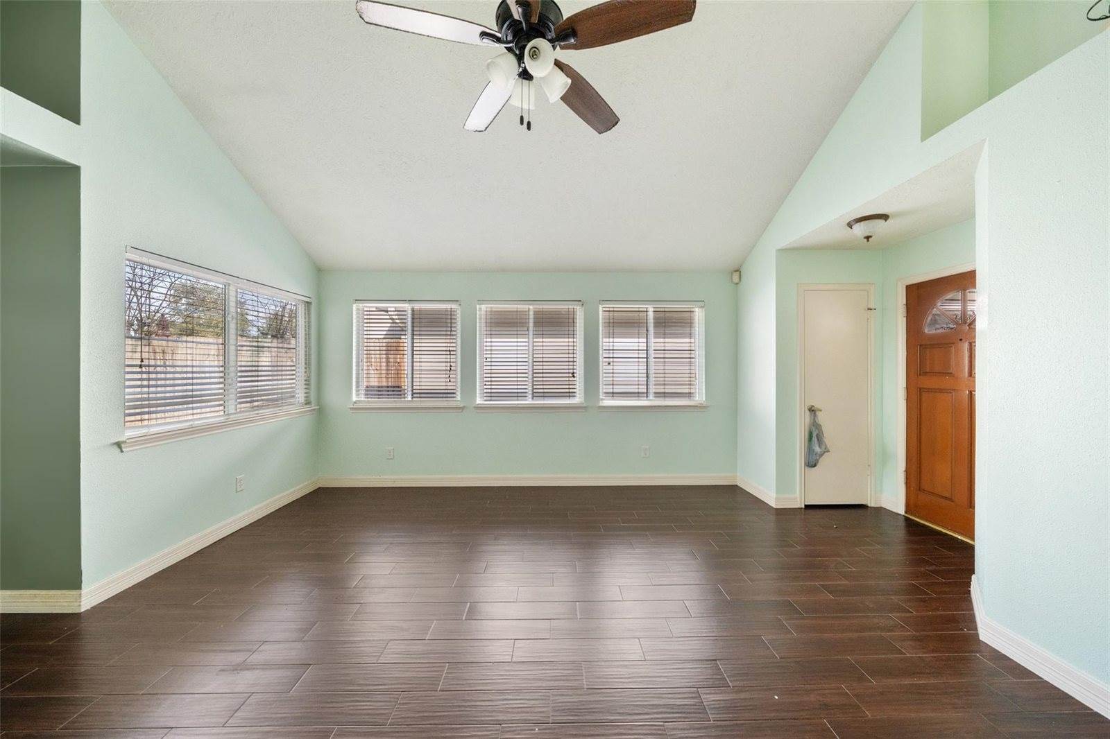 16170 Golden Sands Drive, Houston, TX 77095