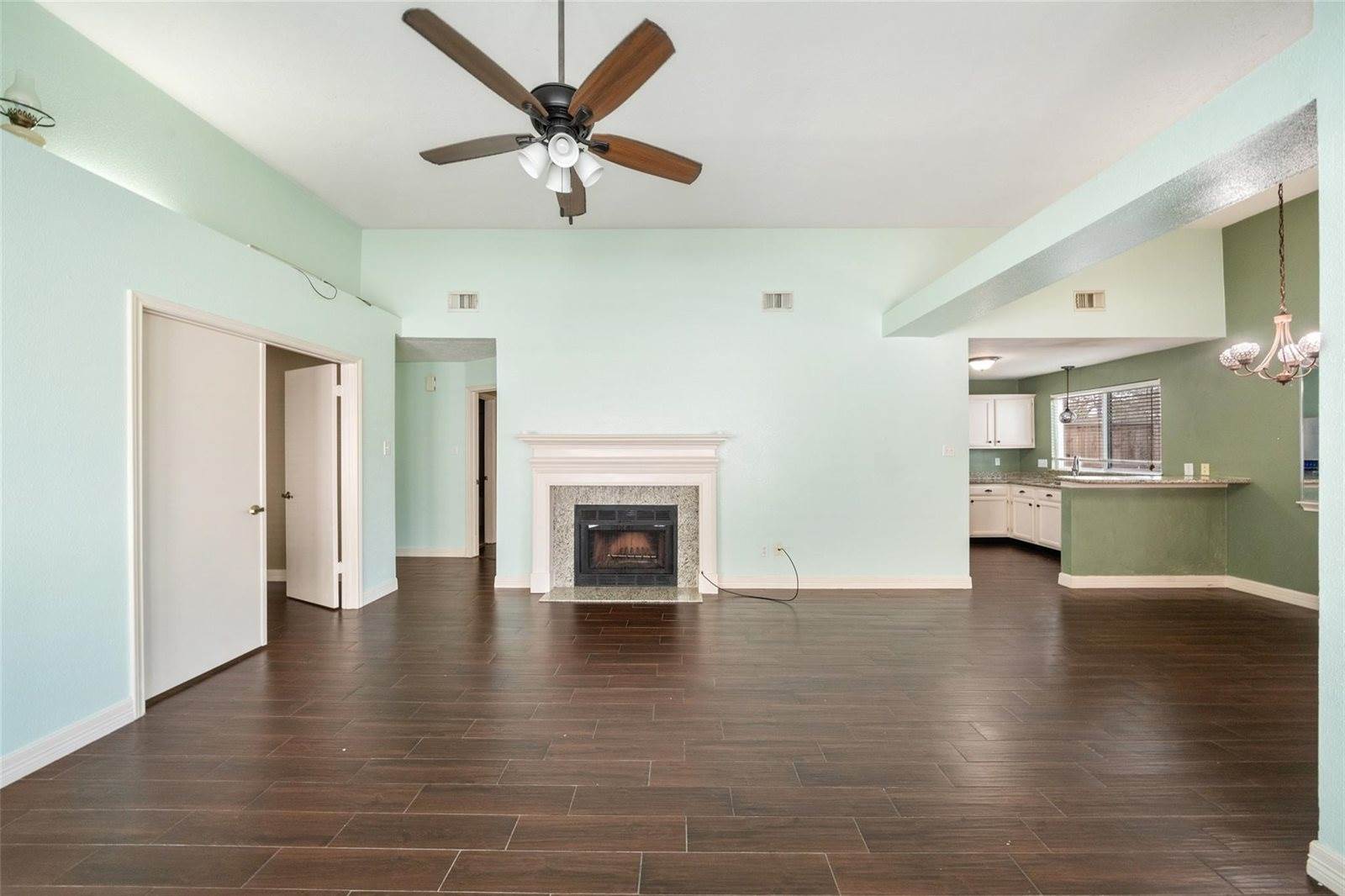 16170 Golden Sands Drive, Houston, TX 77095