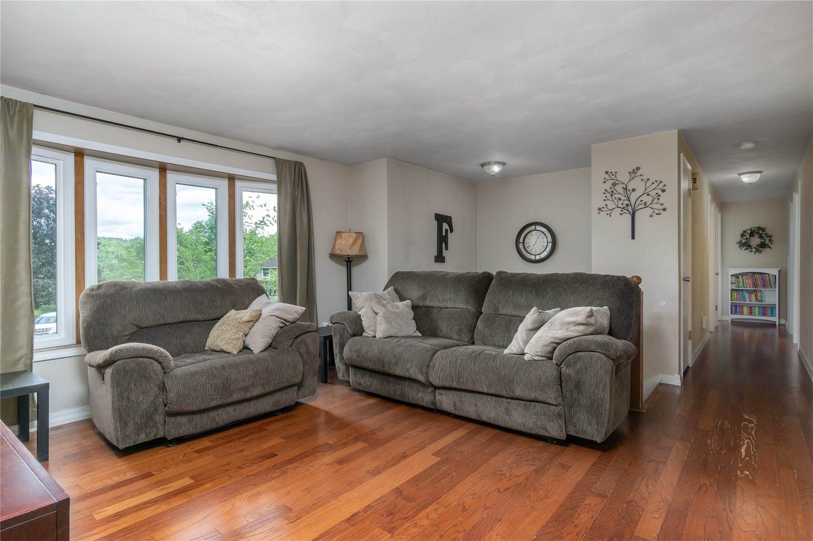 48 Green Meadow Lane, Binghamton, NY 13901