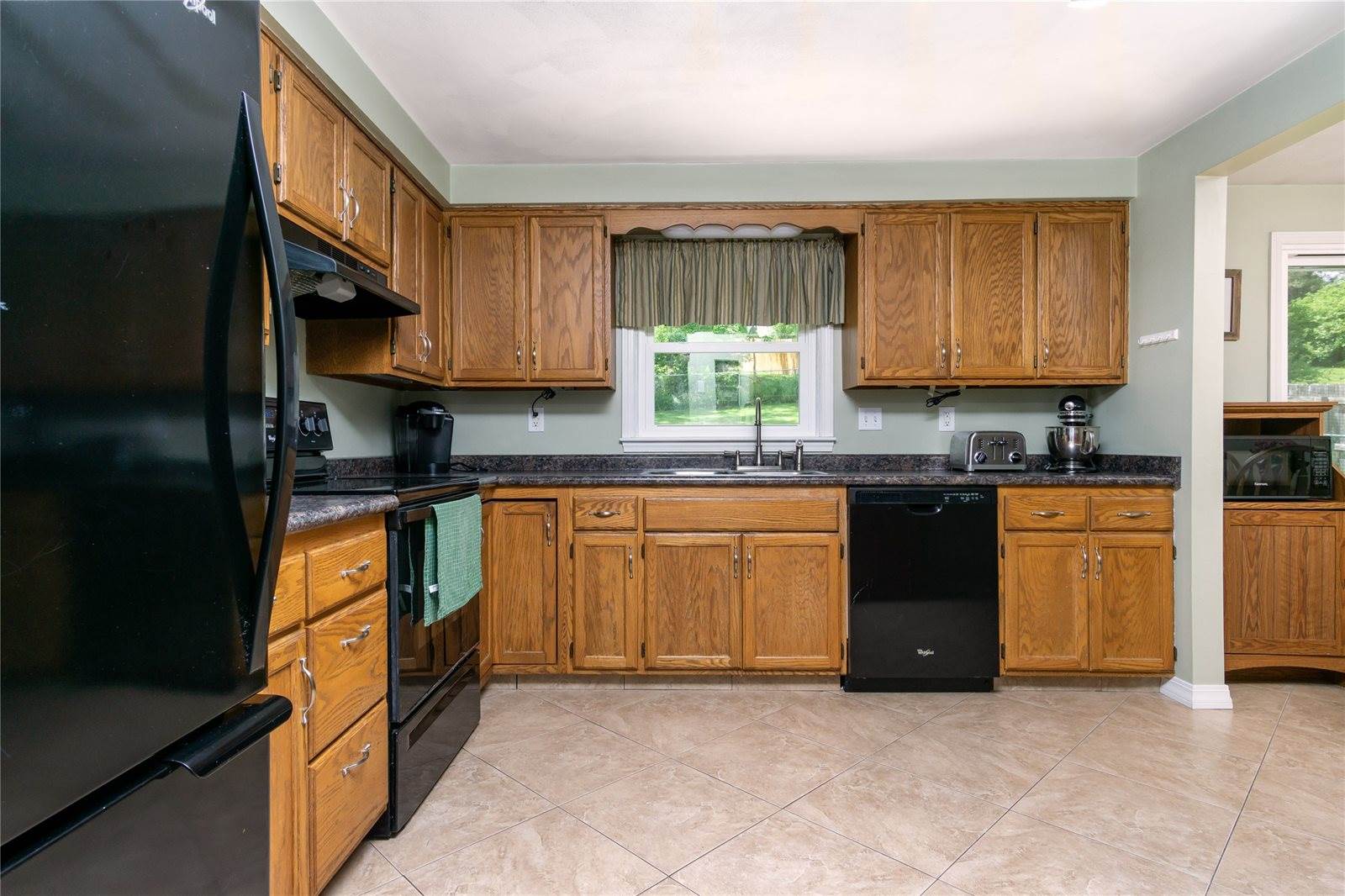48 Green Meadow Lane, Binghamton, NY 13901