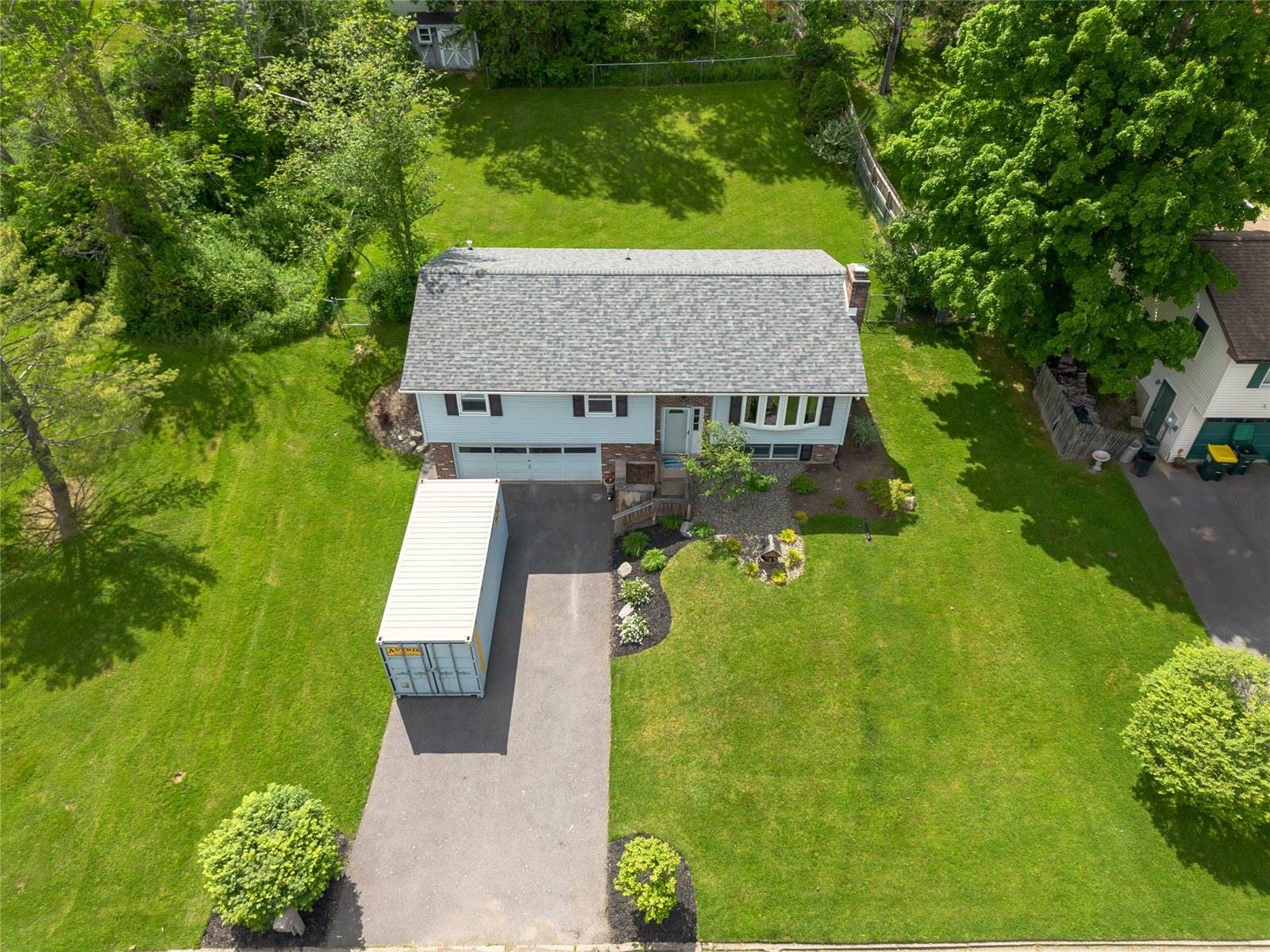 48 Green Meadow Lane, Binghamton, NY 13901