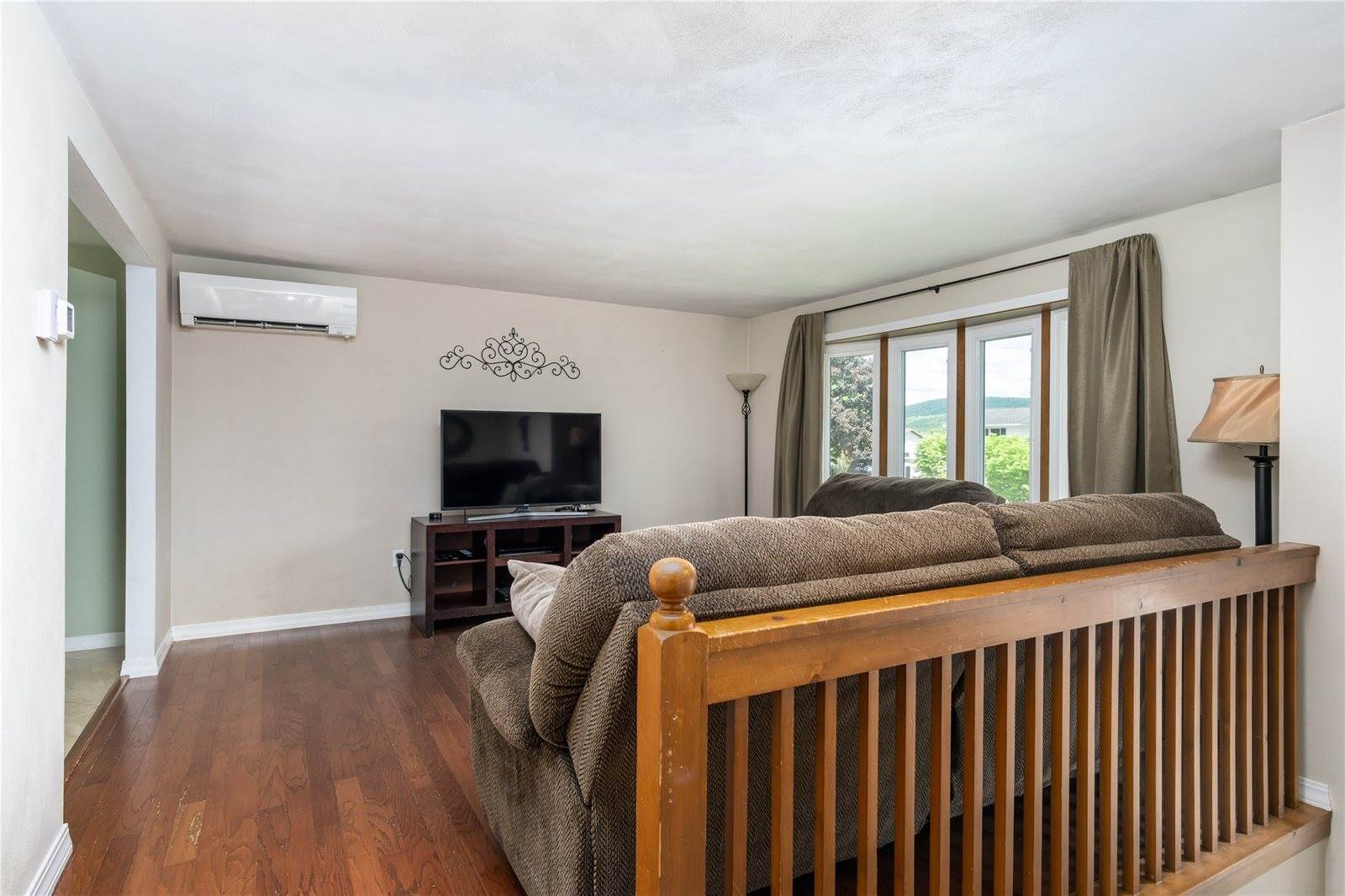 48 Green Meadow Lane, Binghamton, NY 13901