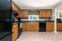 48 Green Meadow Lane, Binghamton, NY 13901