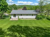 48 Green Meadow Lane, Binghamton, NY 13901