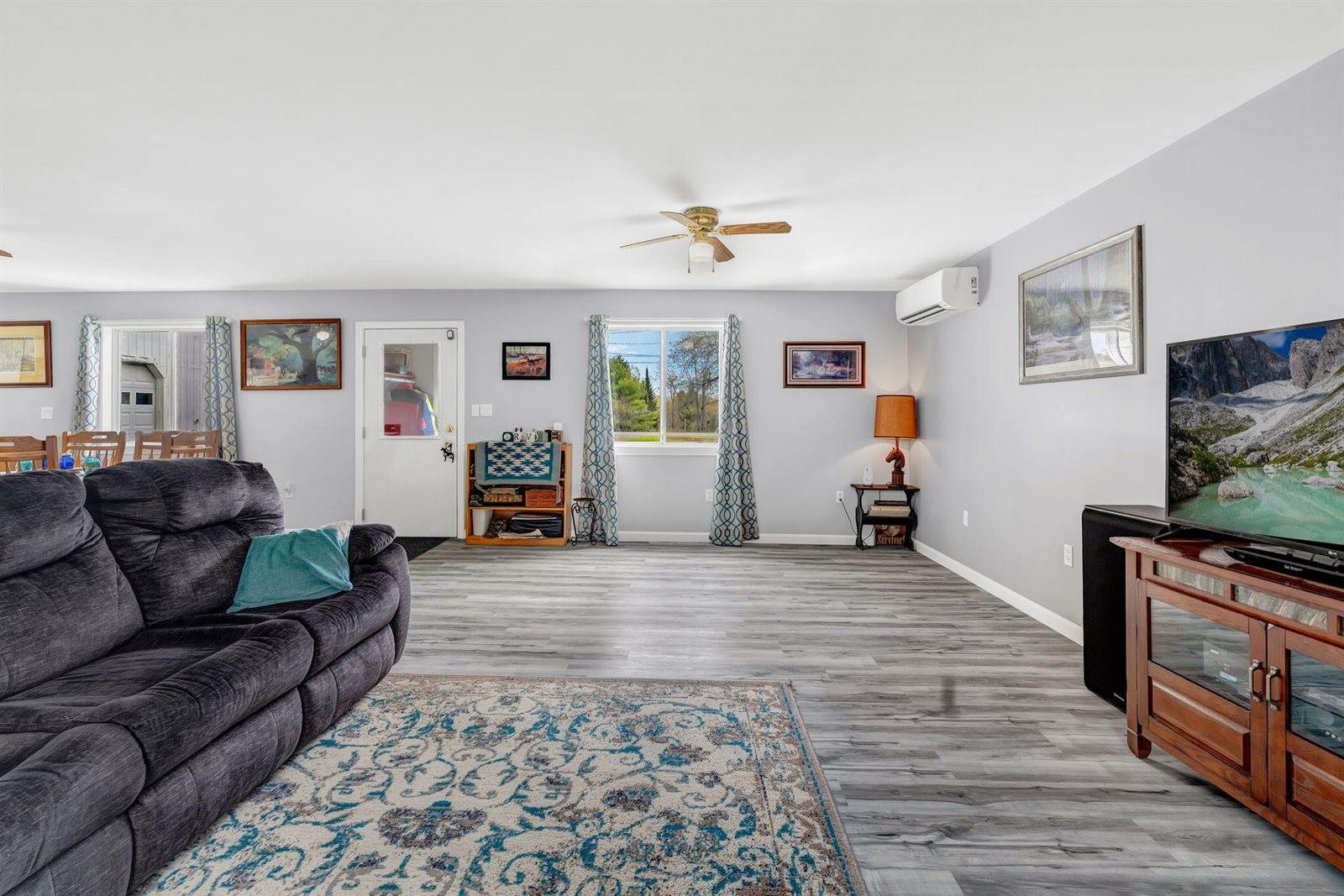 752 Detroit Road, Troy, ME 04987