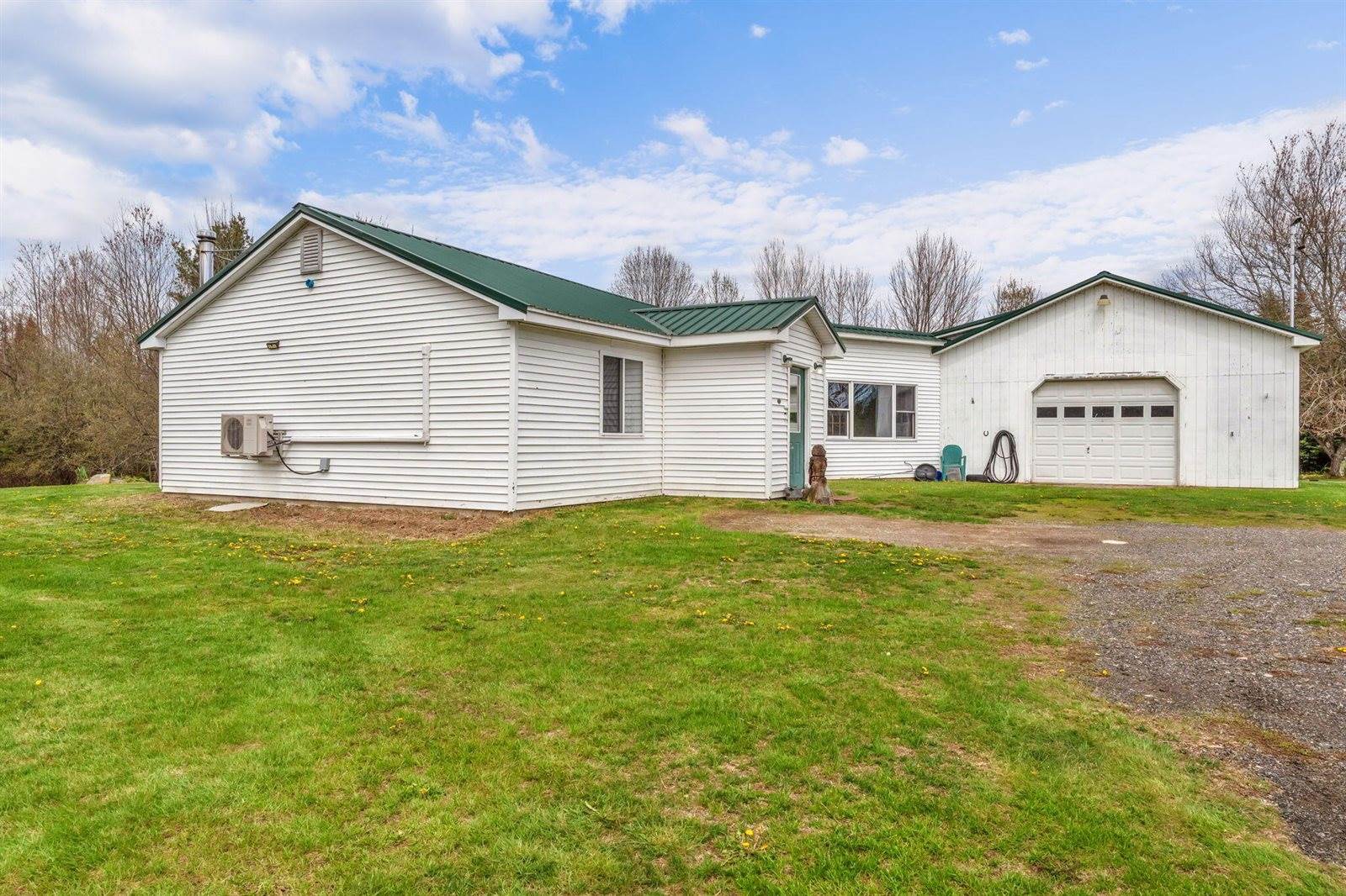 752 Detroit Road, Troy, ME 04987
