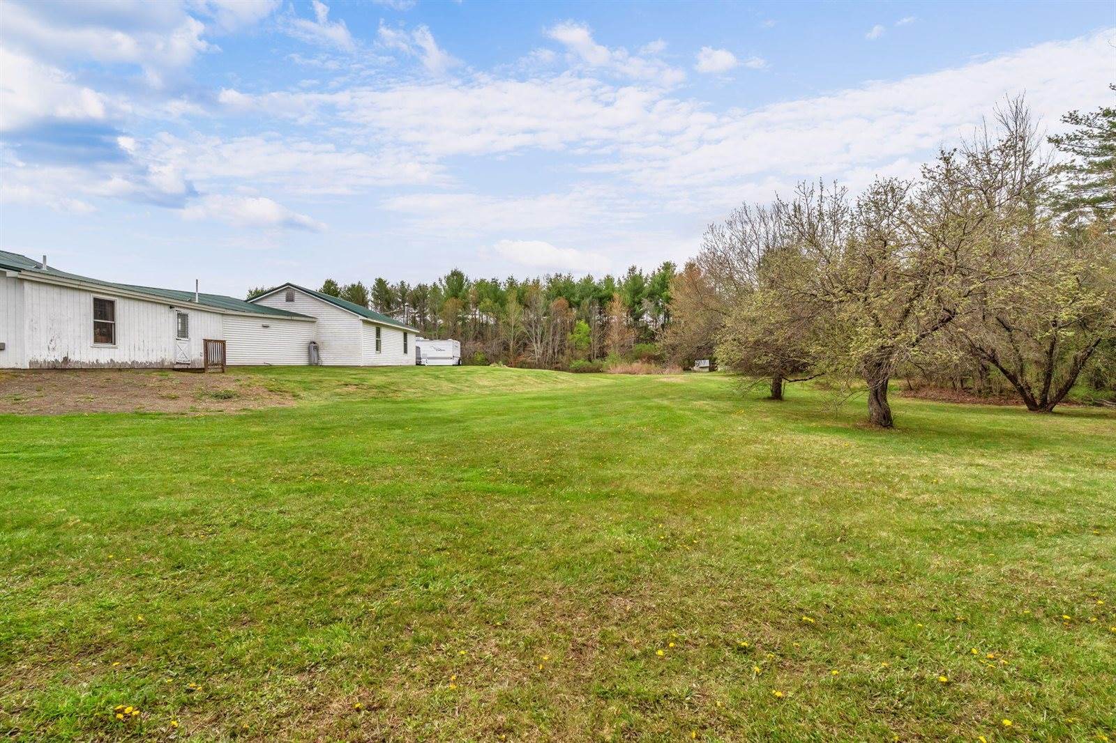 752 Detroit Road, Troy, ME 04987
