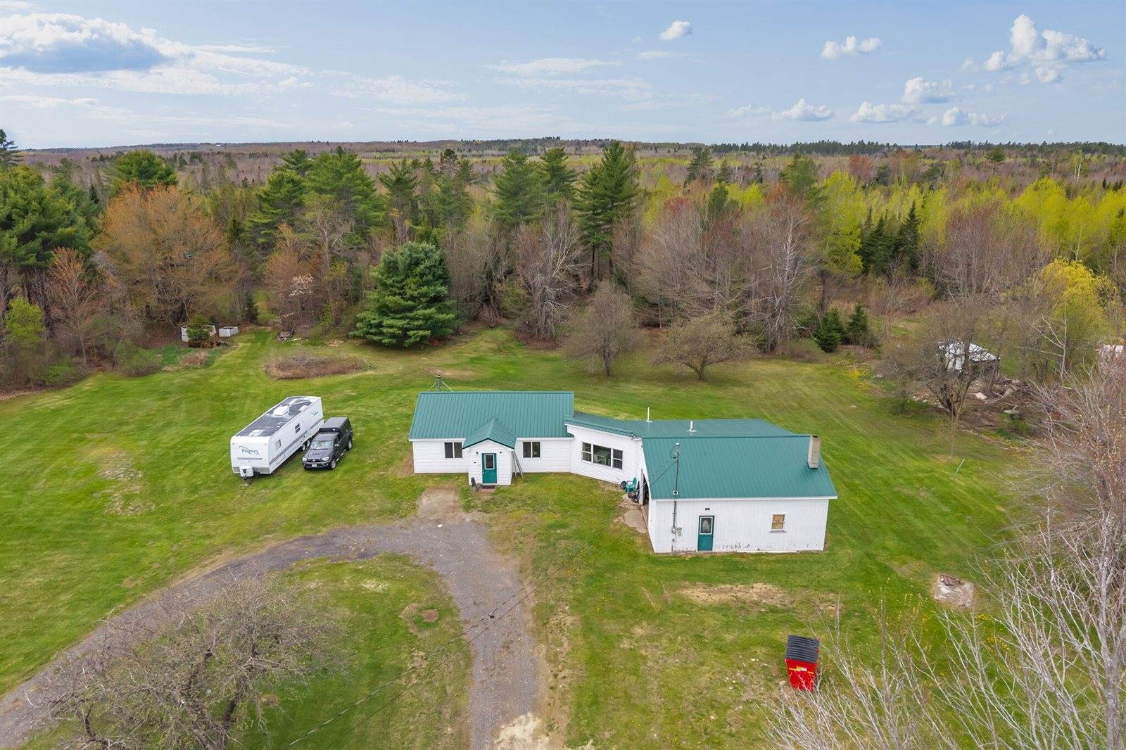 752 Detroit Road, Troy, ME 04987