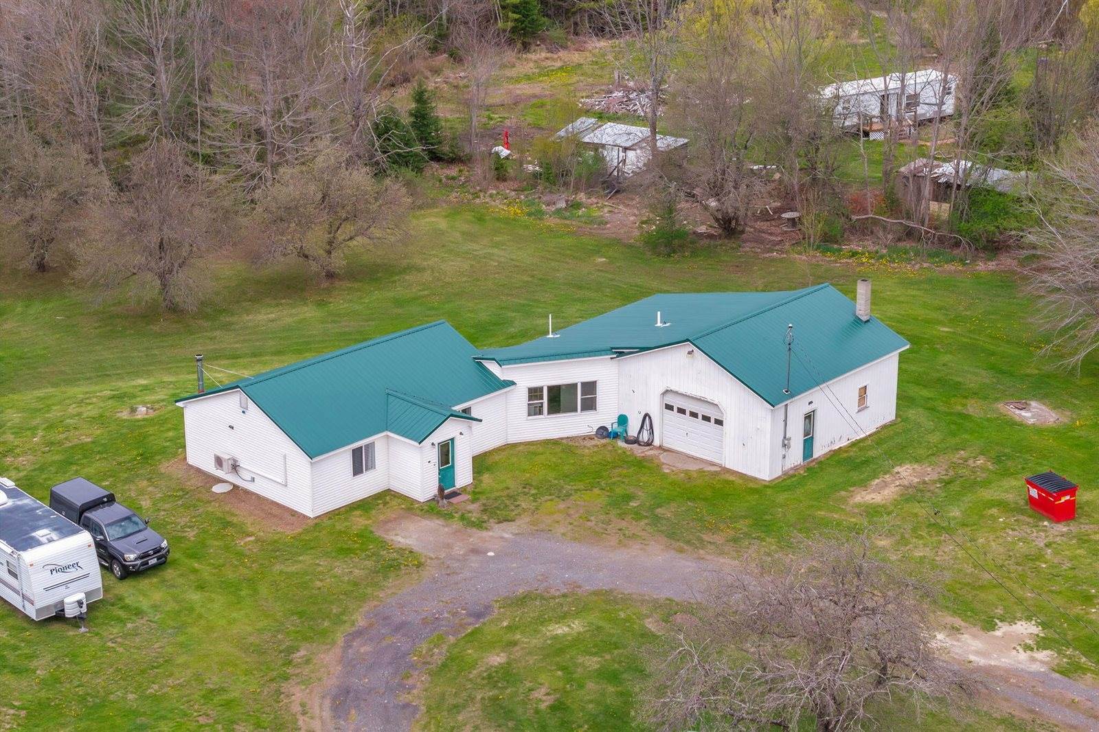 752 Detroit Road, Troy, ME 04987