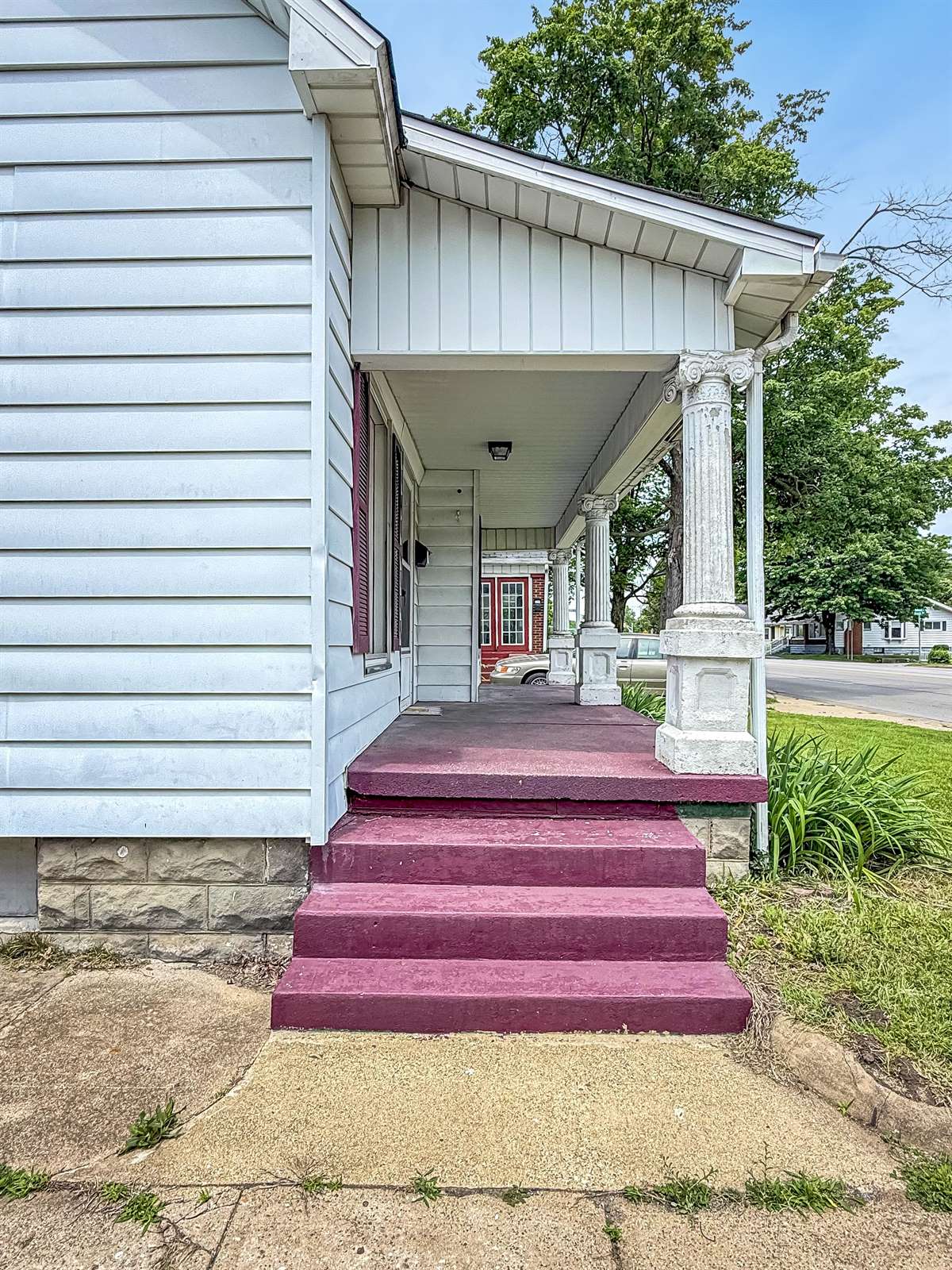 120 Blakely Ave, Terre Haute, IN 47803