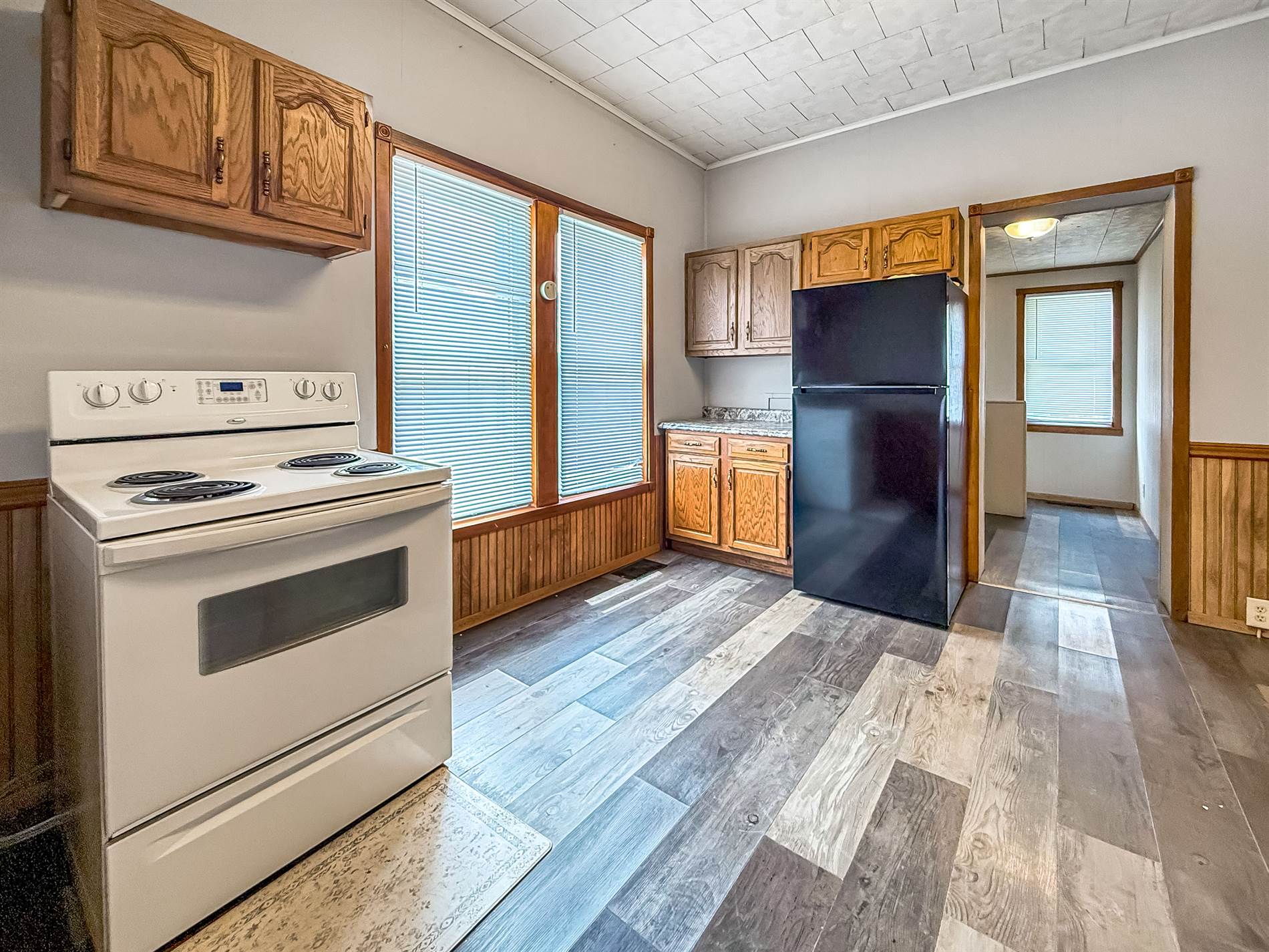 120 Blakely Ave, Terre Haute, IN 47803