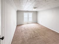 120 Blakely Ave, Terre Haute, IN 47803