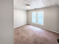 120 Blakely Ave, Terre Haute, IN 47803