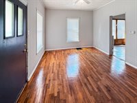 120 Blakely Ave, Terre Haute, IN 47803