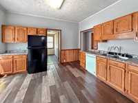 120 Blakely Ave, Terre Haute, IN 47803