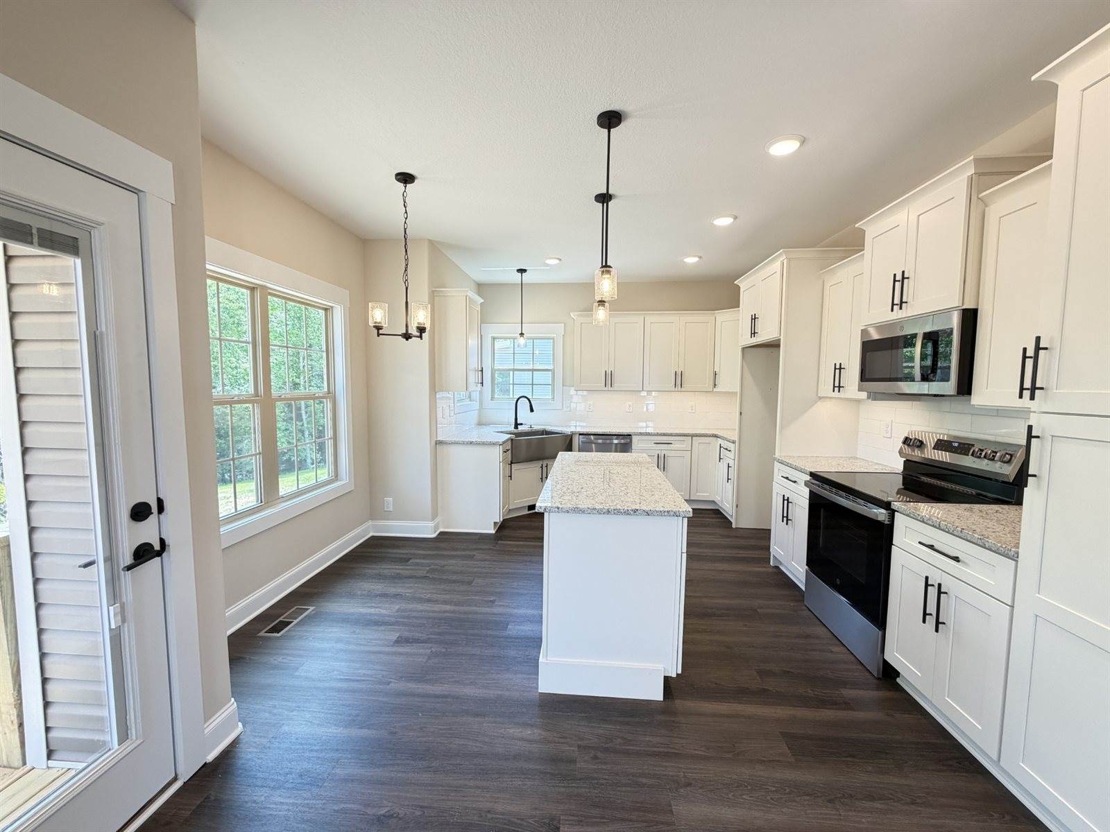 128 Hummingbird Way, Clarksville, TN 37043