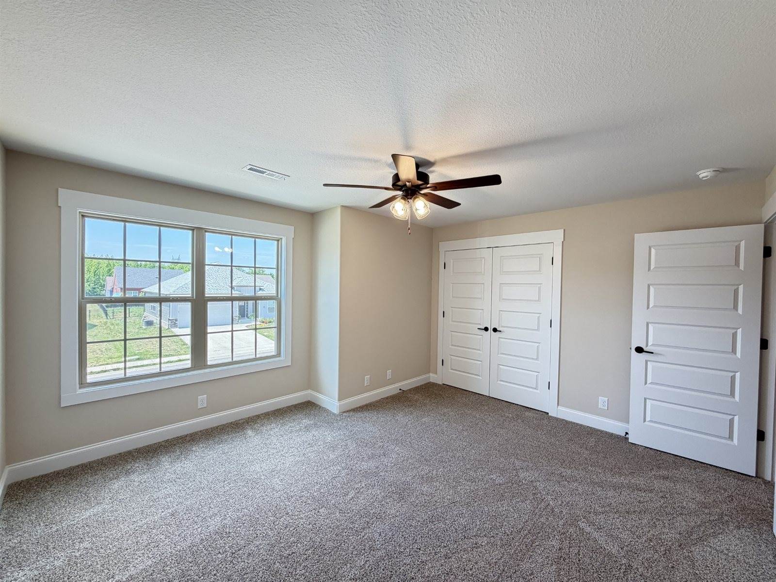 128 Hummingbird Way, Clarksville, TN 37043