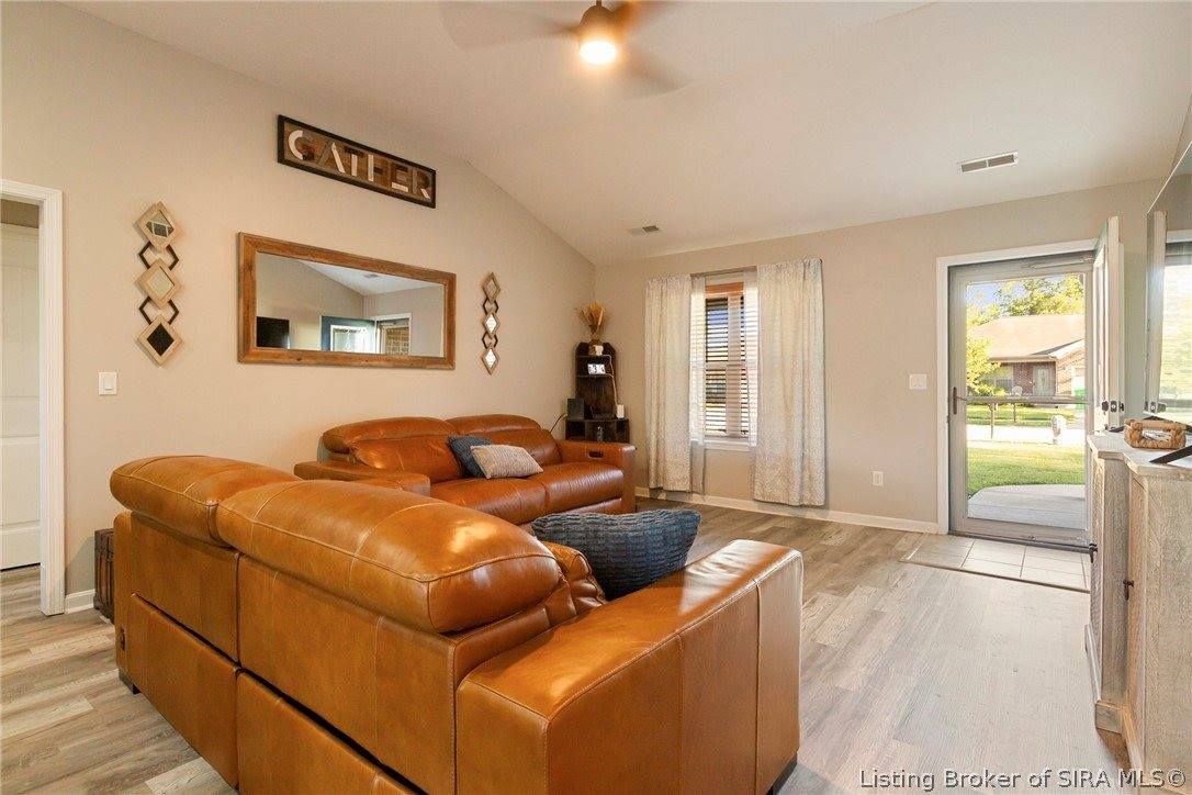 5612 Nature View, Memphis, IN 47143