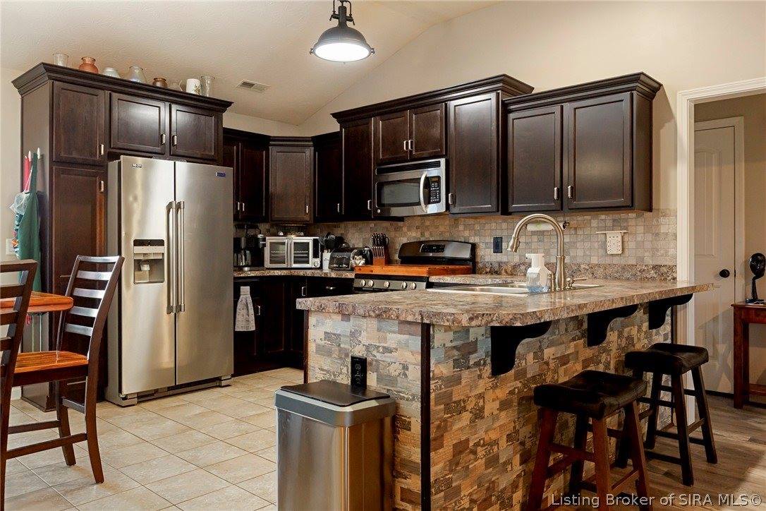 5612 Nature View, Memphis, IN 47143