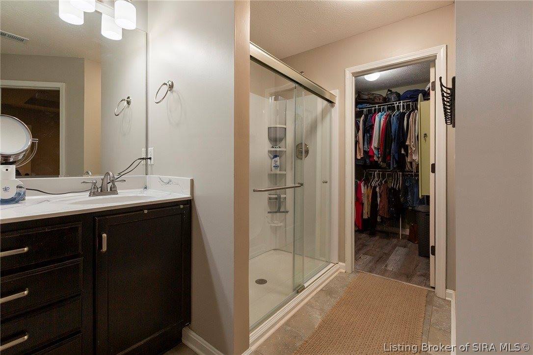 5612 Nature View, Memphis, IN 47143