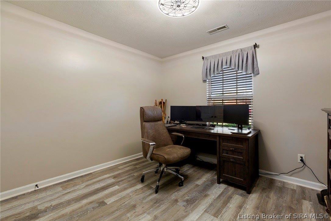 5612 Nature View, Memphis, IN 47143