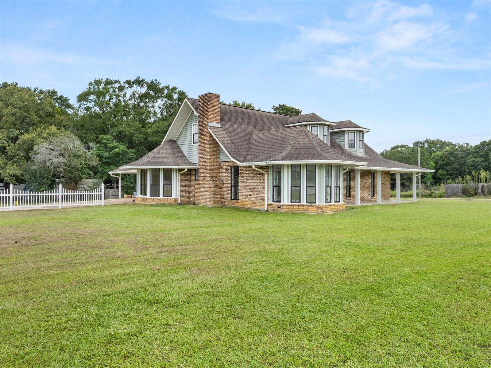 19458 Lake Charles, DeRidder, LA 70634