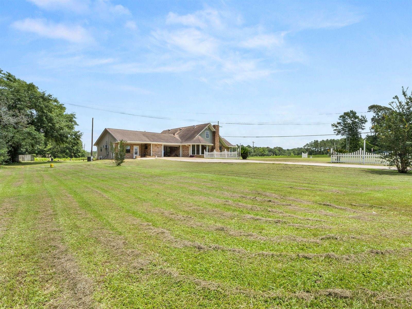 19458 Lake Charles, DeRidder, LA 70634