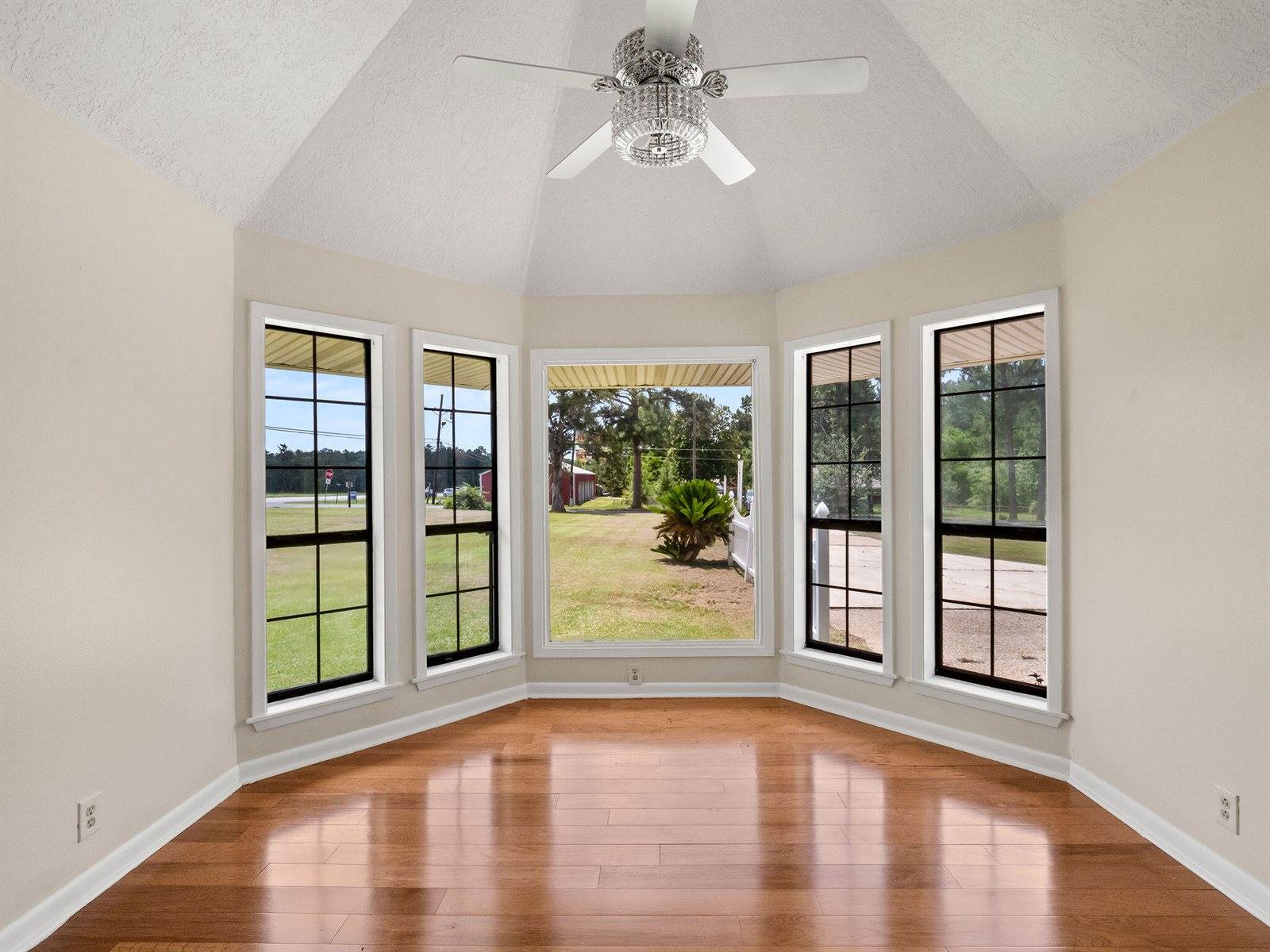 19458 Lake Charles, DeRidder, LA 70634